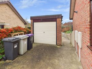 Garage- click for photo gallery